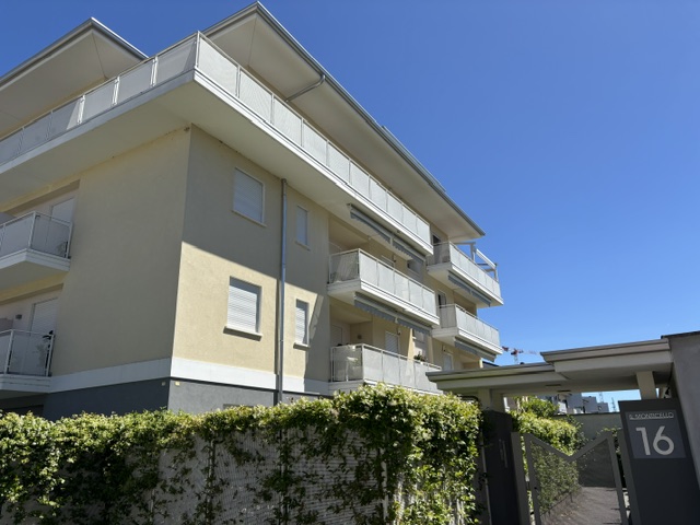 ULTIMO PIANO BELLISSIMO ATTICO CON TERRAZZO E BOX DOPPIO