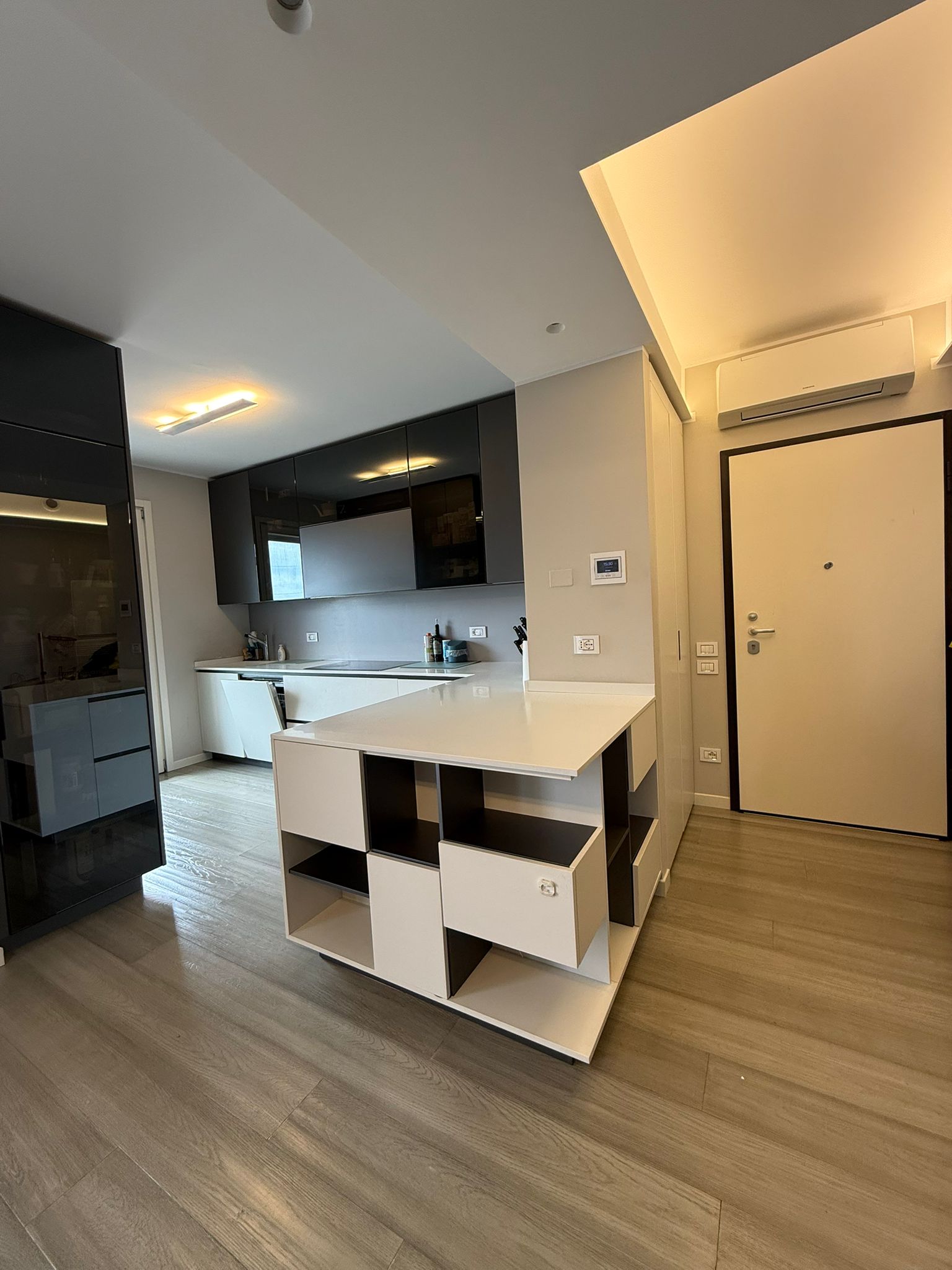 ULTIMO PIANO BELLISSIMO ATTICO CON TERRAZZO E BOX DOPPIO