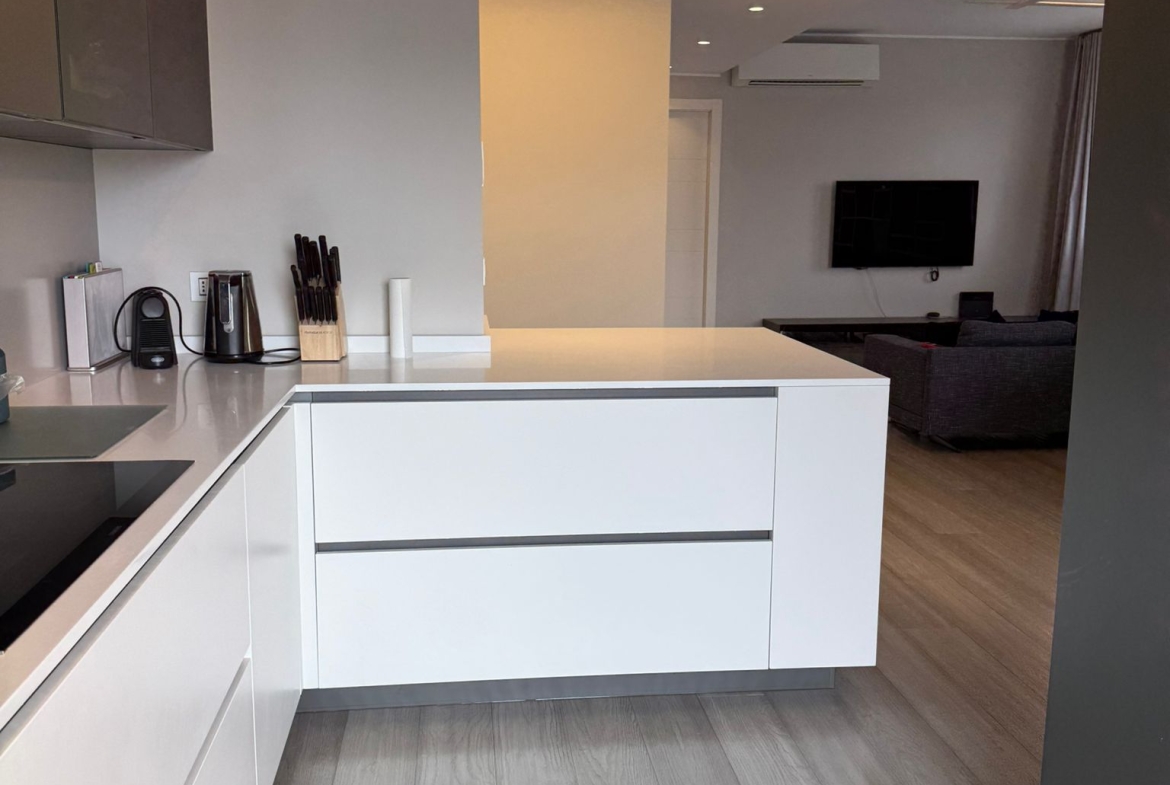 ULTIMO PIANO BELLISSIMO ATTICO CON TERRAZZO E BOX DOPPIO