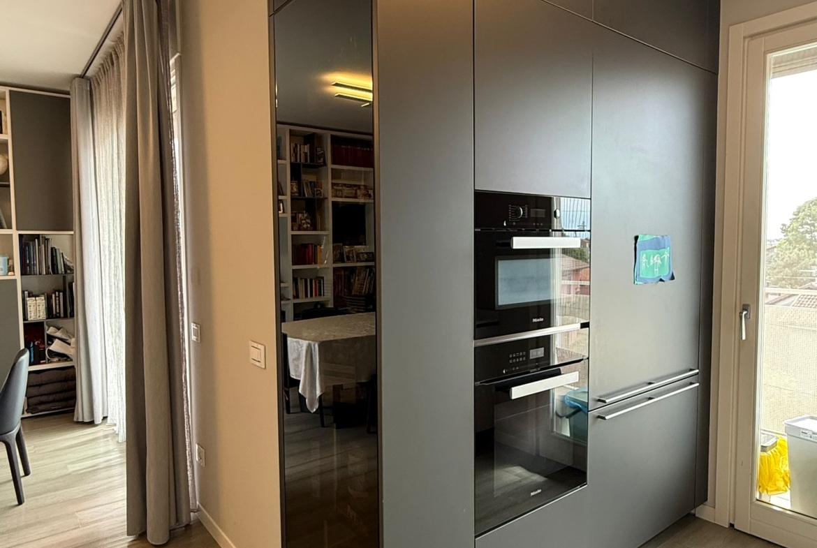 ULTIMO PIANO BELLISSIMO ATTICO CON TERRAZZO E BOX DOPPIO