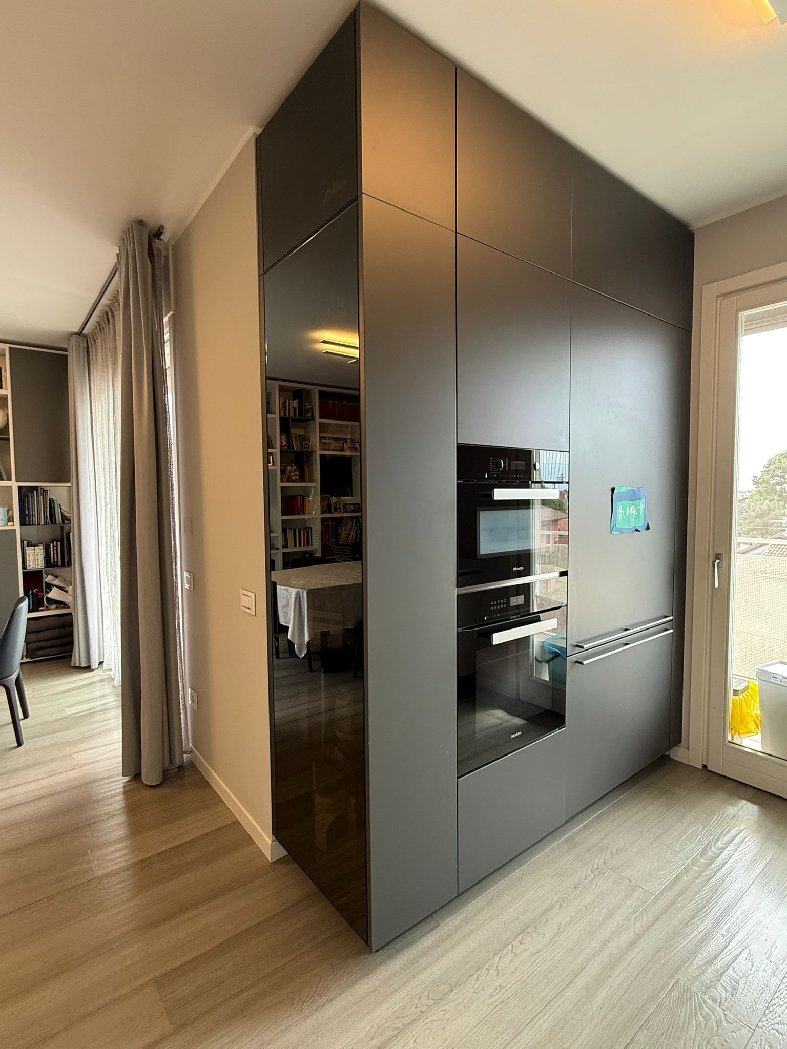 ULTIMO PIANO BELLISSIMO ATTICO CON TERRAZZO E BOX DOPPIO