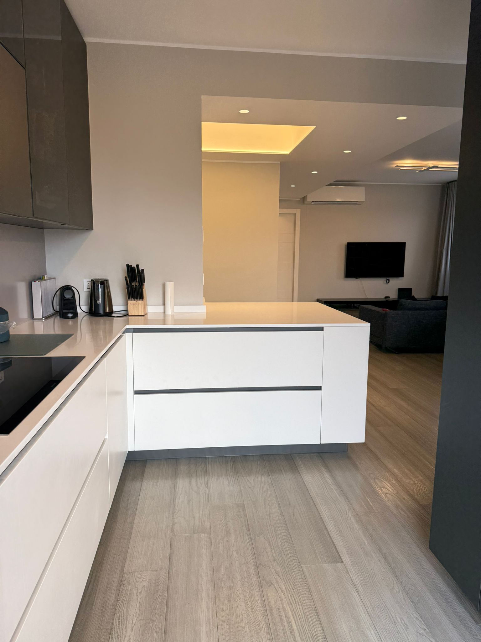 ULTIMO PIANO BELLISSIMO ATTICO CON TERRAZZO E BOX DOPPIO