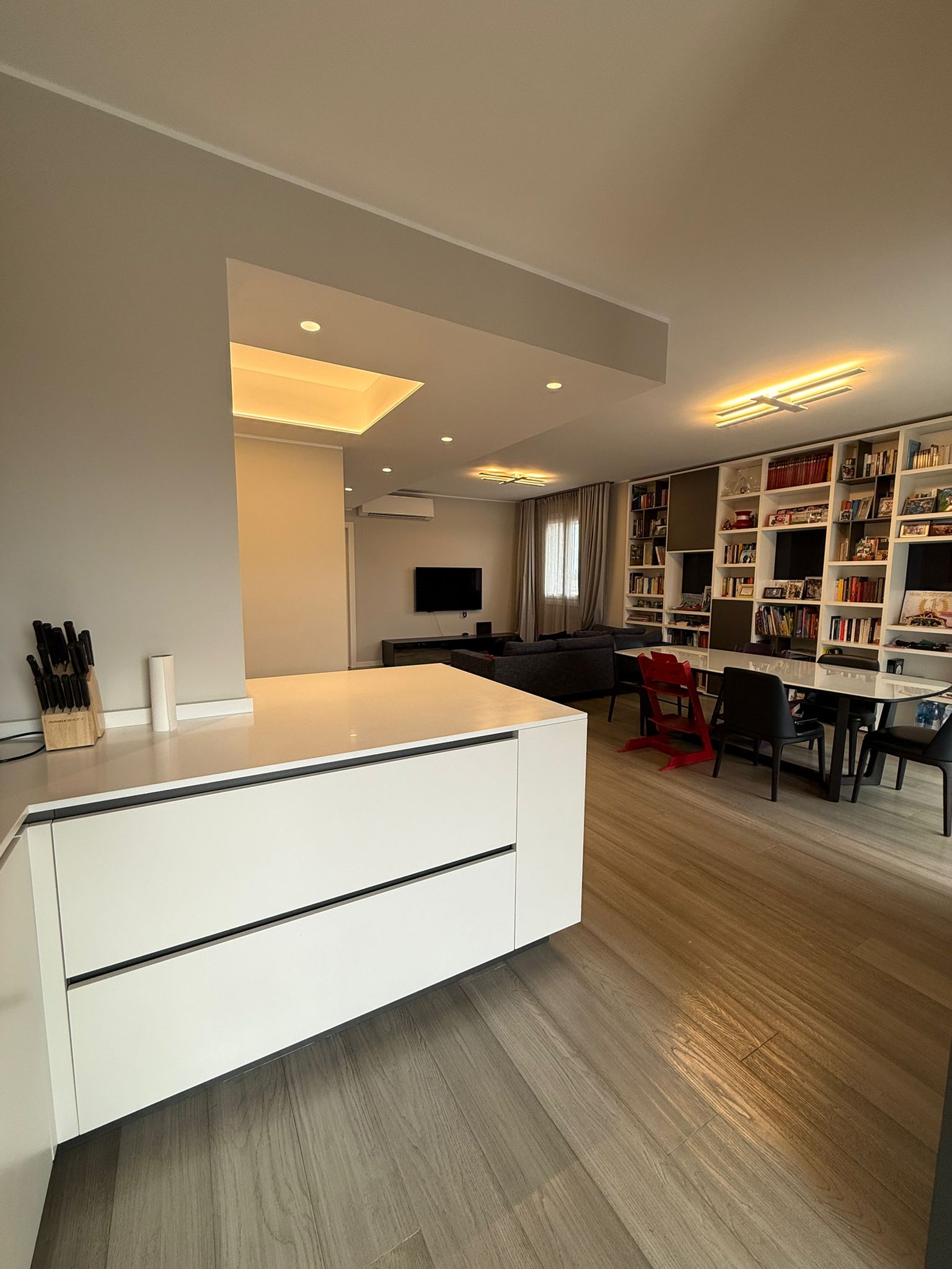 ULTIMO PIANO BELLISSIMO ATTICO CON TERRAZZO E BOX DOPPIO