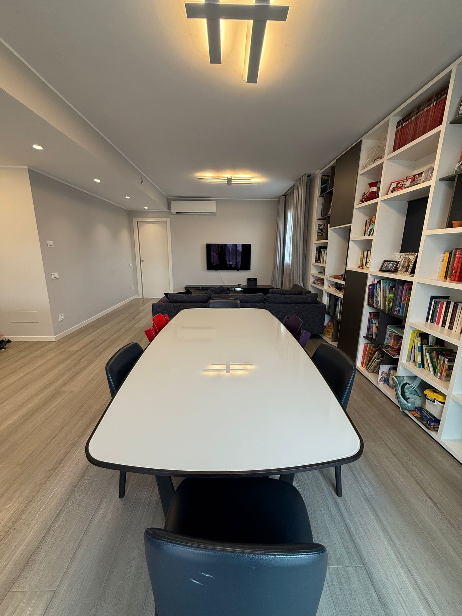 ULTIMO PIANO BELLISSIMO ATTICO CON TERRAZZO E BOX DOPPIO