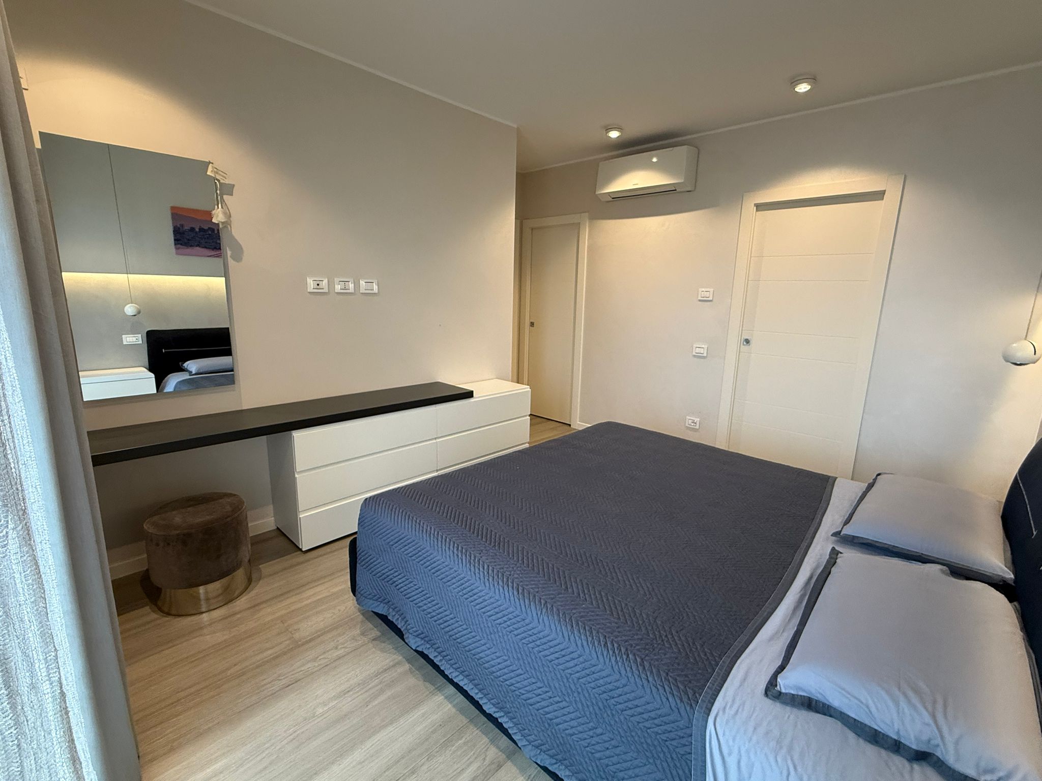 ULTIMO PIANO BELLISSIMO ATTICO CON TERRAZZO E BOX DOPPIO