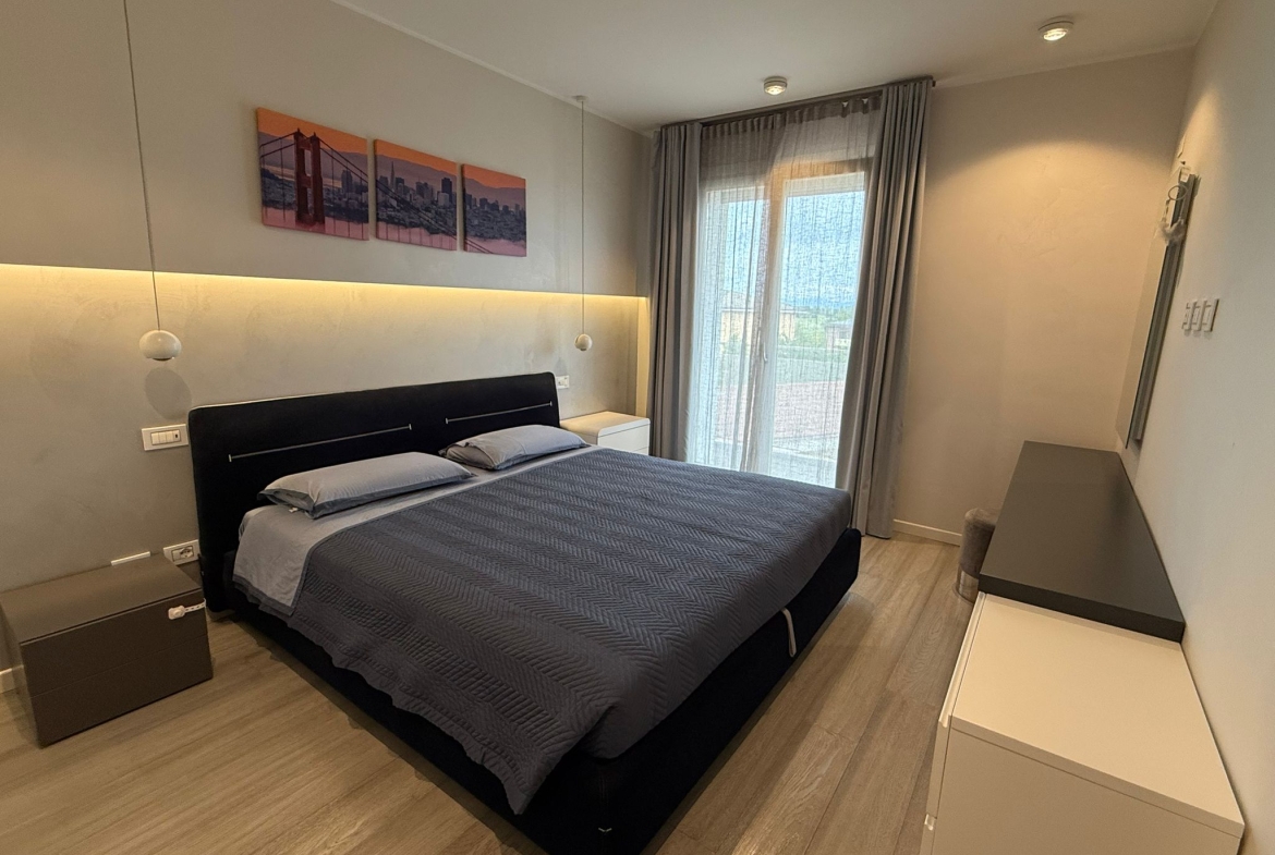 ULTIMO PIANO BELLISSIMO ATTICO CON TERRAZZO E BOX DOPPIO