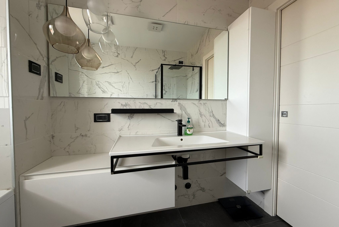 ULTIMO PIANO BELLISSIMO ATTICO CON TERRAZZO E BOX DOPPIO