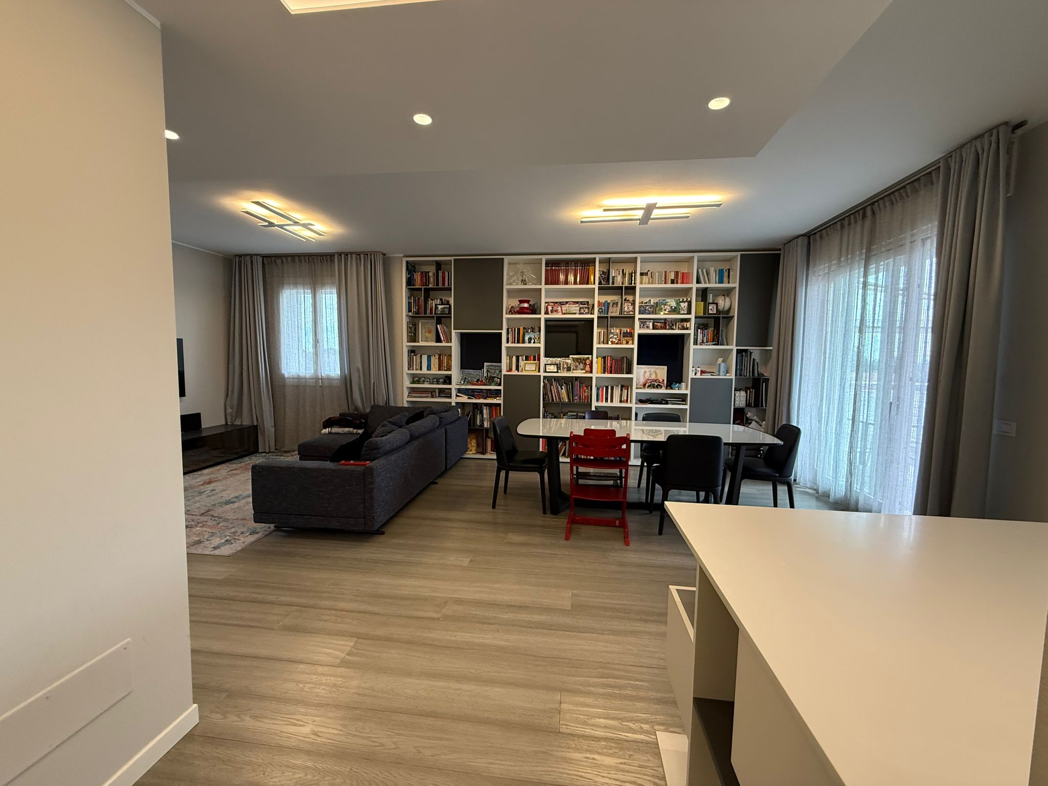 ULTIMO PIANO BELLISSIMO ATTICO CON TERRAZZO E BOX DOPPIO