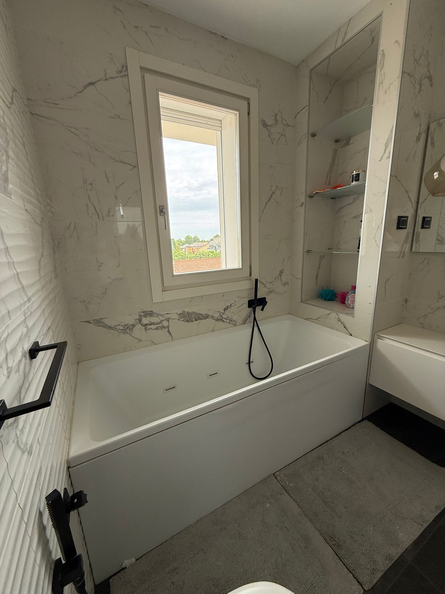 ULTIMO PIANO BELLISSIMO ATTICO CON TERRAZZO E BOX DOPPIO