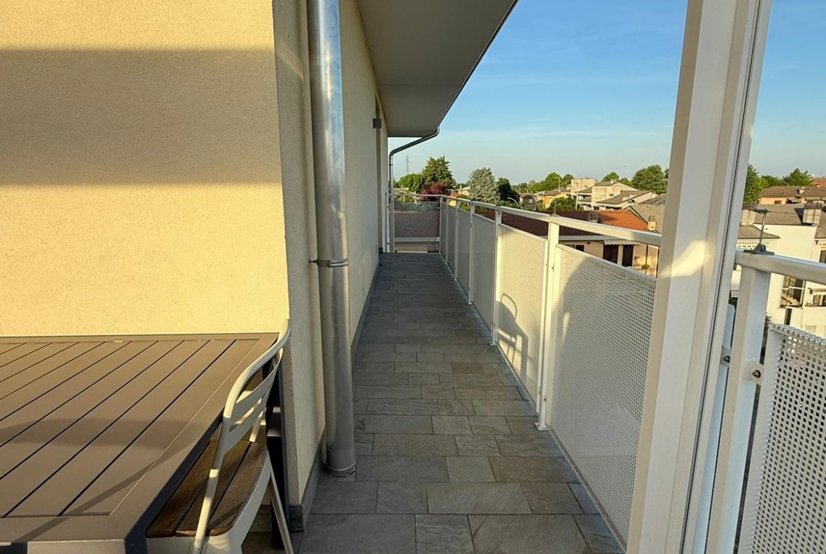 ULTIMO PIANO BELLISSIMO ATTICO CON TERRAZZO E BOX DOPPIO