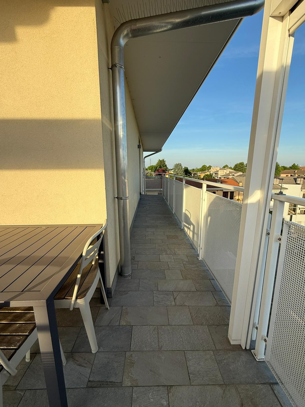 ULTIMO PIANO BELLISSIMO ATTICO CON TERRAZZO E BOX DOPPIO