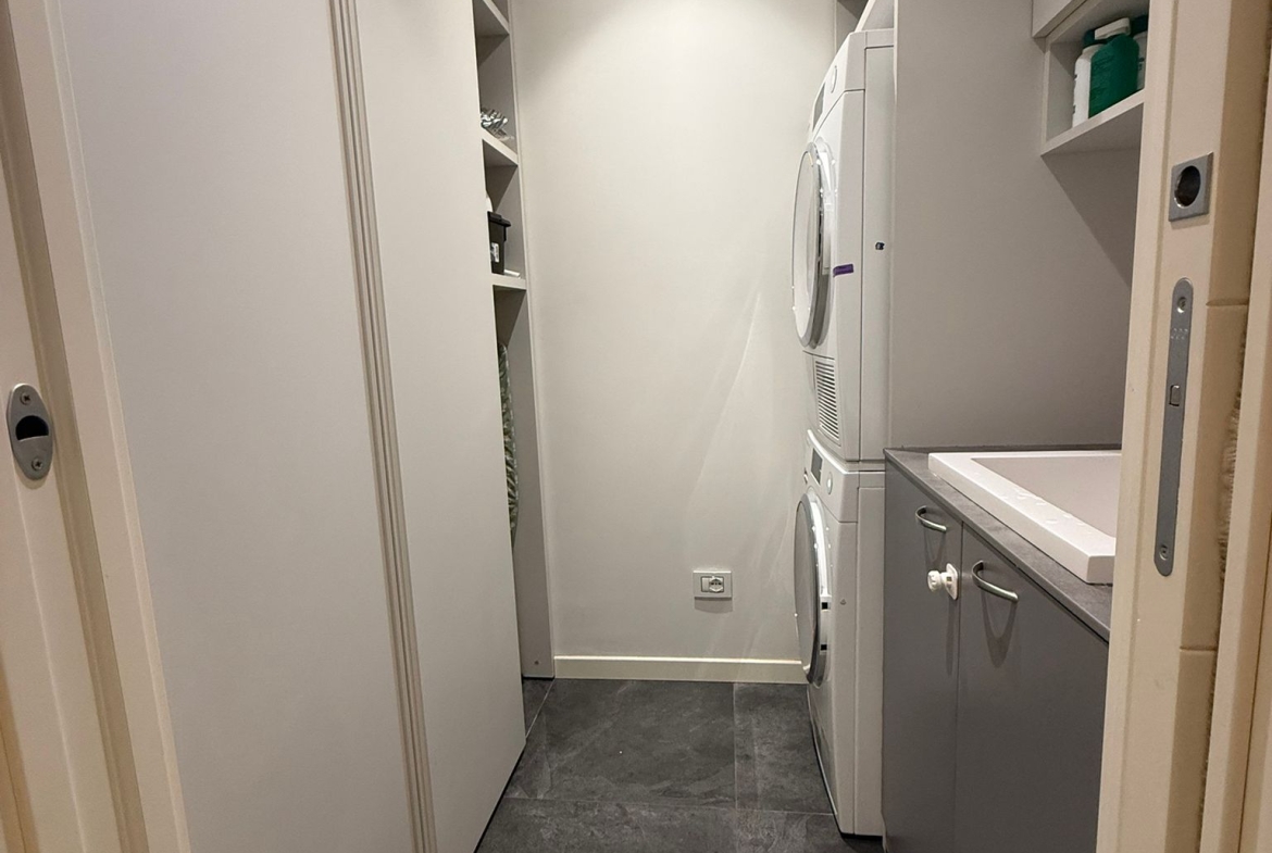 ULTIMO PIANO BELLISSIMO ATTICO CON TERRAZZO E BOX DOPPIO