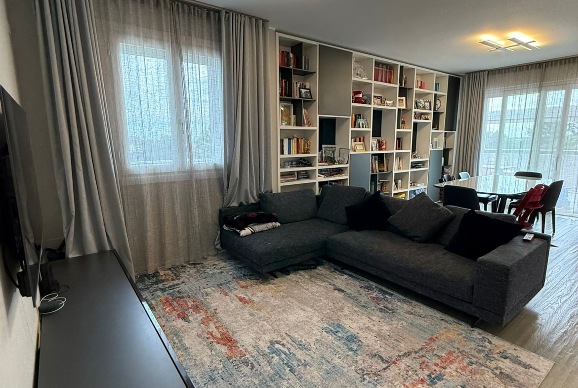 ULTIMO PIANO BELLISSIMO ATTICO CON TERRAZZO E BOX DOPPIO
