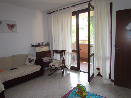 OTTIMO BILOCALE ARREDATO CON TERRAZZO