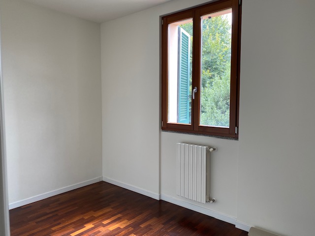 SIGNORILE E LUMINOSO TRE LOCALI ARREDATO