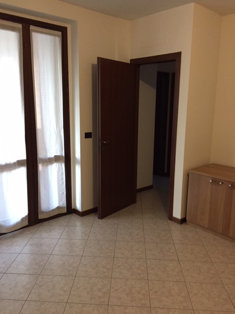 OTTIMO BILOCALE ARREDATO CON TERRAZZO
